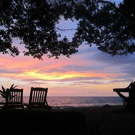Pongara Lodge Libreville Bagian luar foto